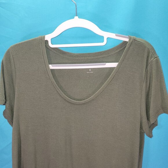 Ana Olive Green Short Sleeve Womens T-Shirt Medium - Picture 2 of 7
